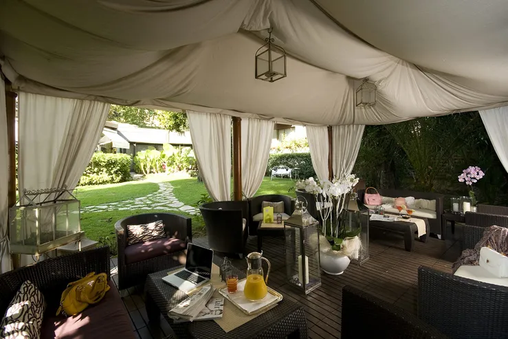 Il gazebo del Magnolia Garden, il giardino interno del Fenix Hotel Roma